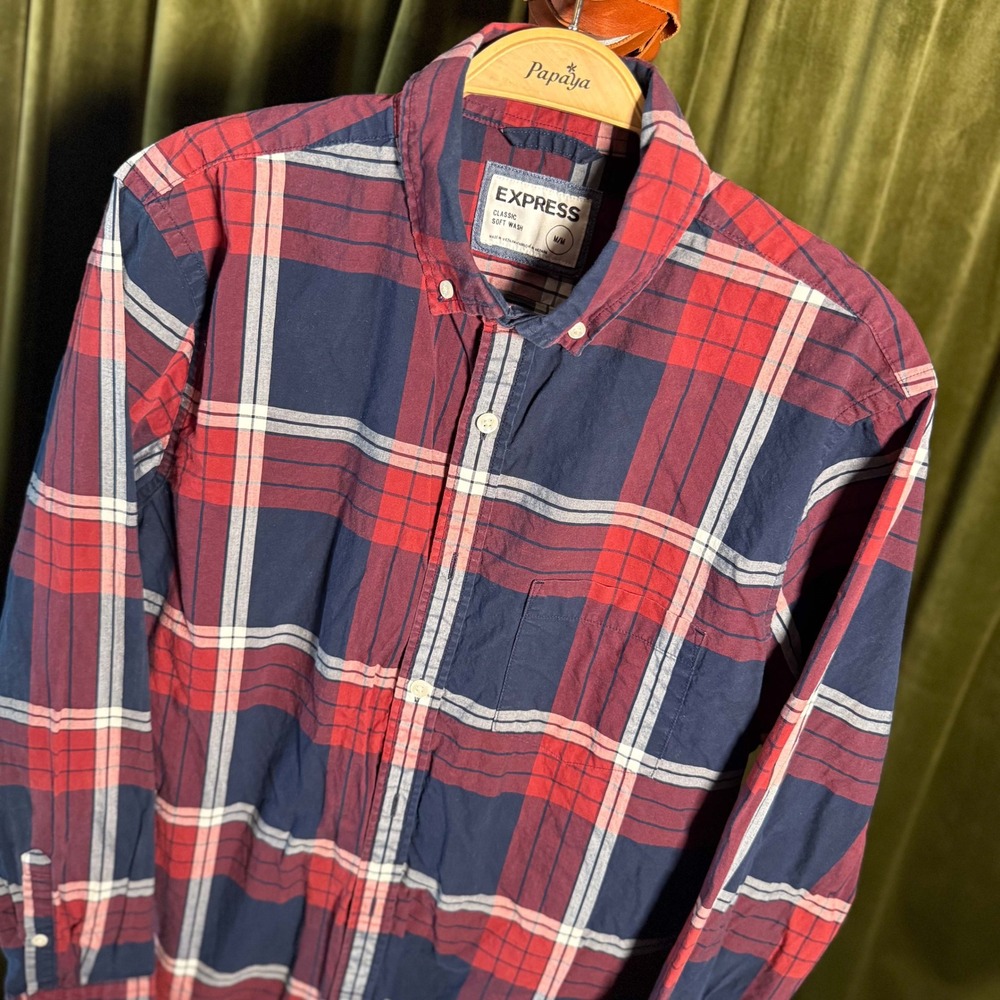 Express Classic Soft Wash Plaid Button Down Shirt Mens Medium Red Navy White